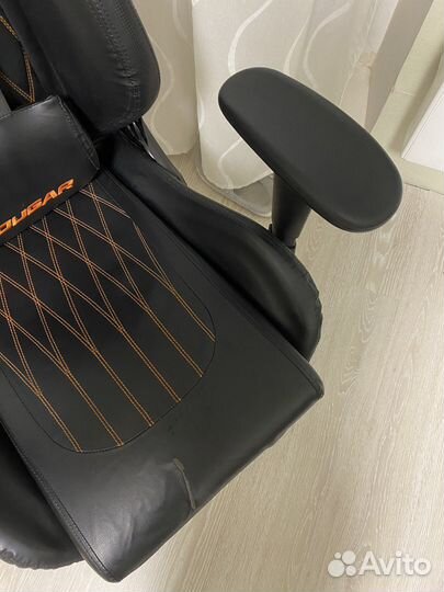 Кресло игровое Cougar Explore Black черное