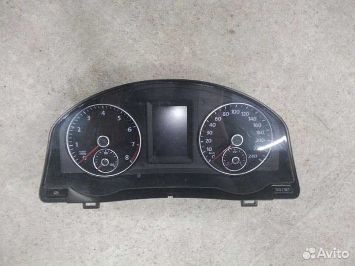 Панель приборов VW Golf Plus