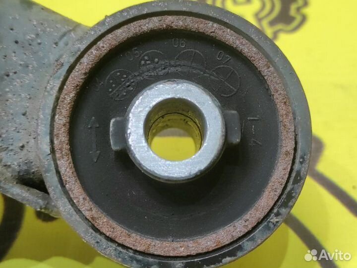 Подушка редуктора Subaru Legacy BLE EZ30D