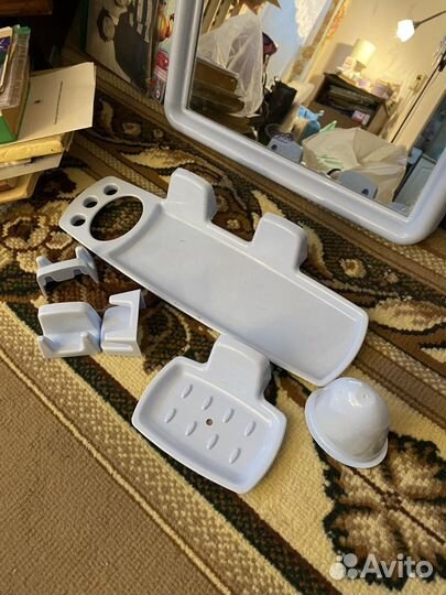 Зеркало в ванную с полочкой бу