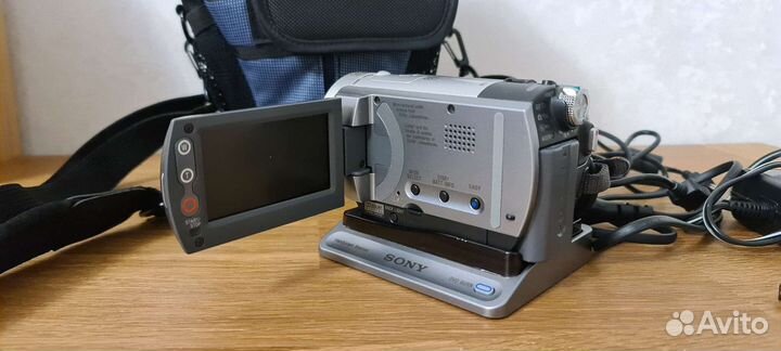 Видеокамера Sony DCP-SR50E полный комплект