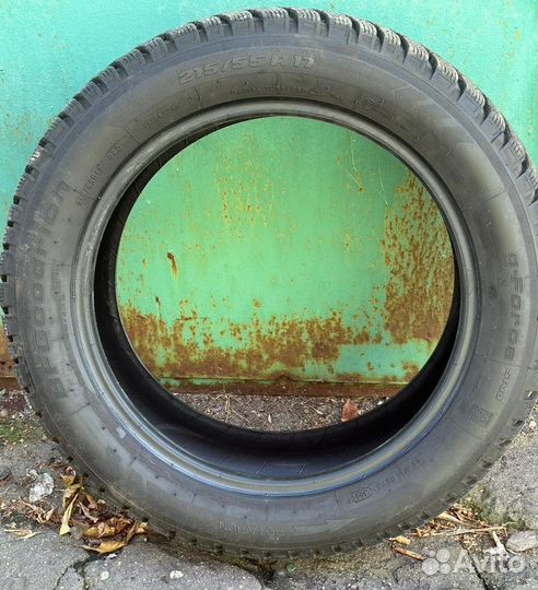 Bfgoodrich G-Force Stud 215/55 R17 98G