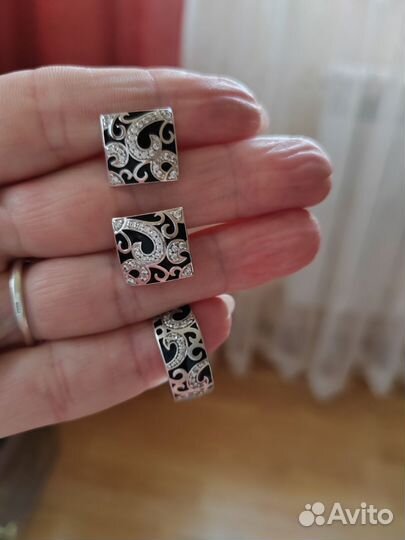 Комплект из серебра