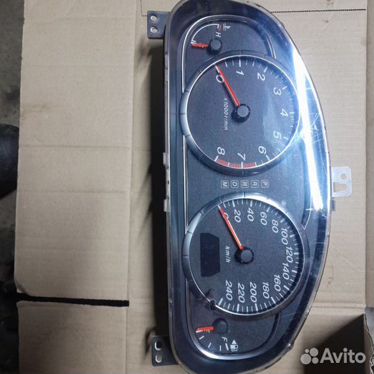 Щиток приборов mazda 6gg