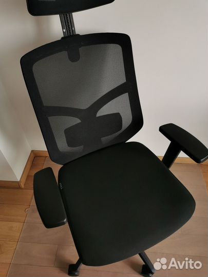 Компьютерное кресло