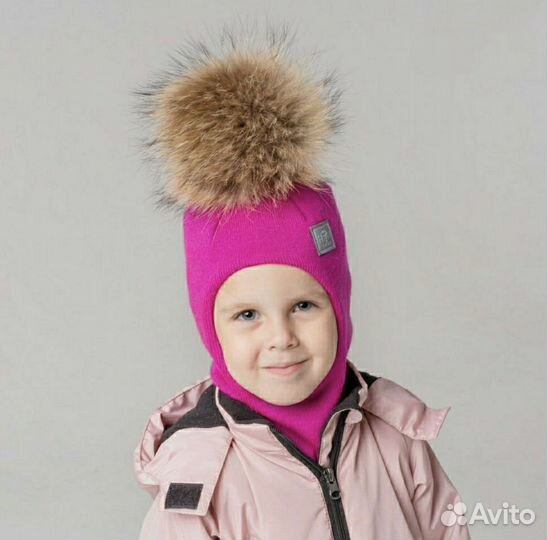 Шапка шлем зимний с натуральным помпоном новая