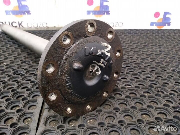 81355020146 Полуось без блокировки