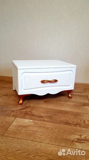 Тумба прикроватная белая бу
