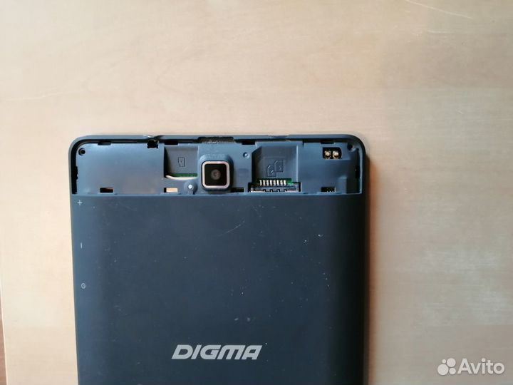 Планшет digma Plane 7,7 3 G на детали