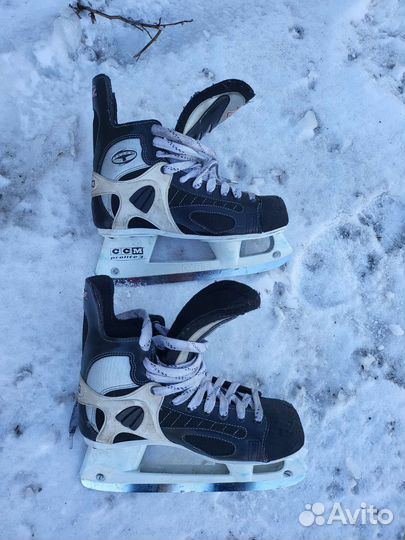 Хоккейные коньки ccm