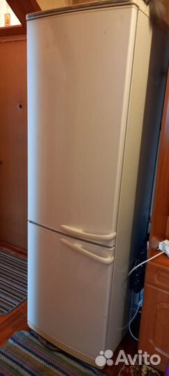 Холодильник 
