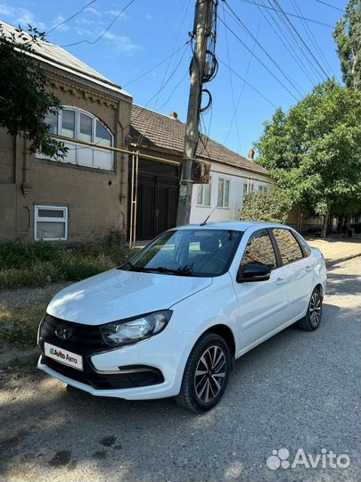 LADA Granta 1.6 МТ, 2021, 121 000 км