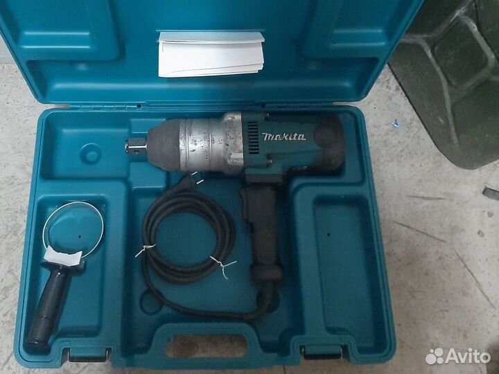 Гайковерт электрический ударный makita