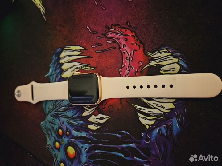 Часы apple watch se 44 mm бу