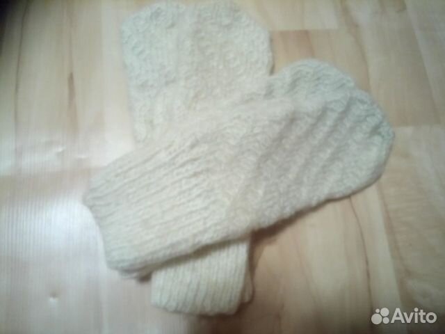 Вязаные варежки и носки