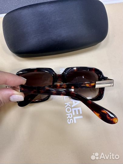 Солнцезащитные очки cazal