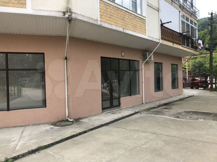 Коммерция с отдельным входом на Мацесте, 120 м²