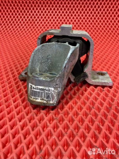 Опора двигателя правая LADA X-Ray 21129 2017