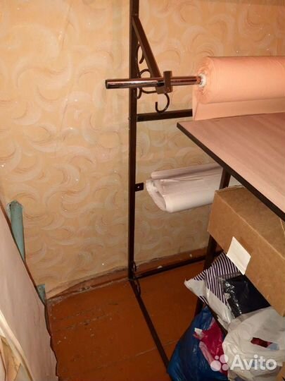 Стойка для перемотки ткани