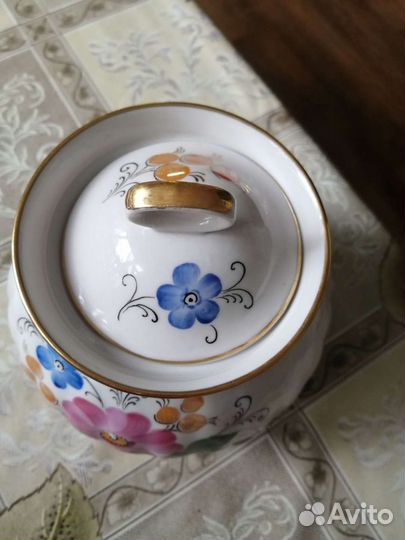 Сахарница Дулево, авторская роспись М.Саломасова