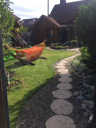 Дом 1900 м² на участке 16 сот.