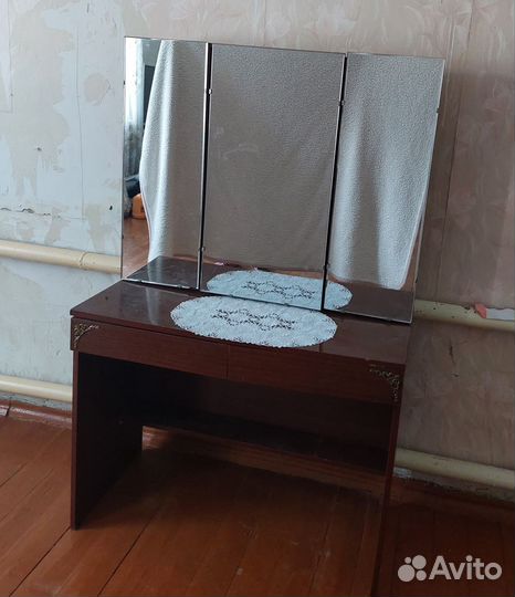 Зеркало трельяж