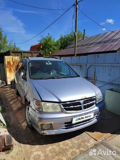 Nissan Presage 2.4 AT, 1998, 300 000 км