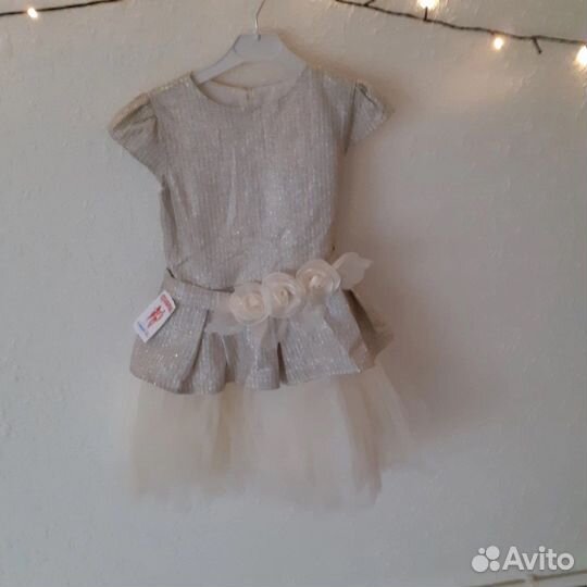 Продаю новое платье для девочки