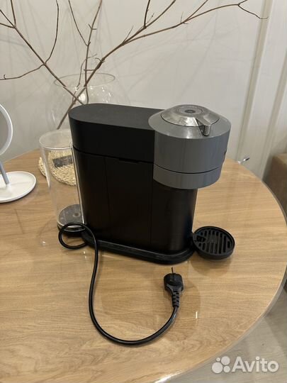 Капсульная кофе машина nespresso