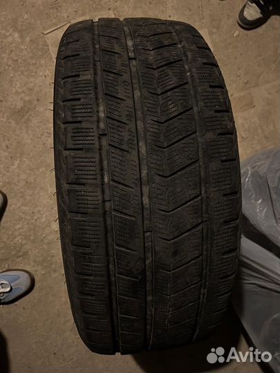 Roadmarch Snowrover 868 235/45 R18