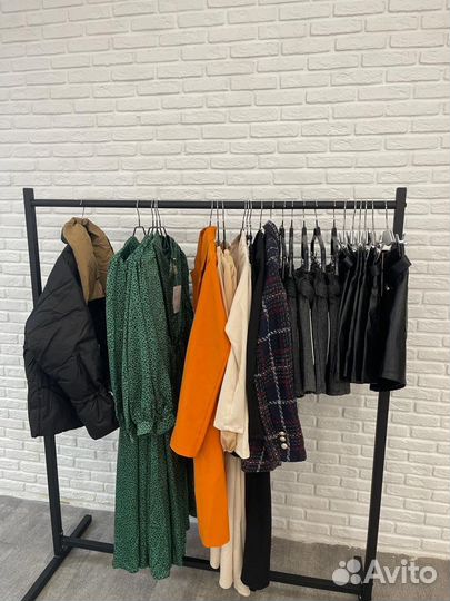 Стойка для одежды