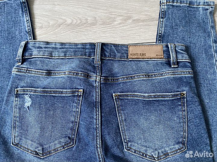 Женские вещи на весну 40 42 S