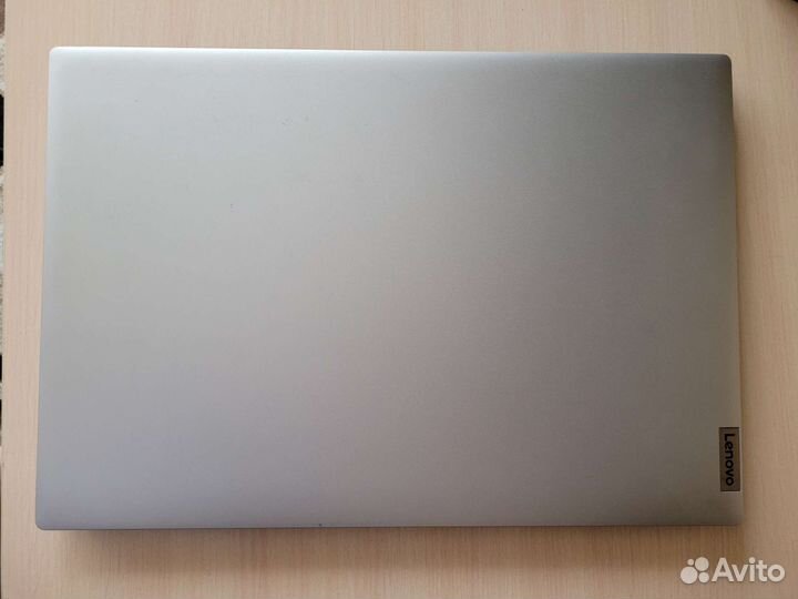 Ноутбук Lenovo IdeaPad 3 17ADA05