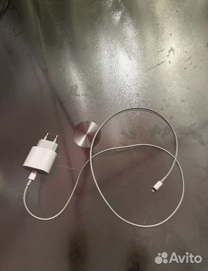 Зарядное устройство на iPhone