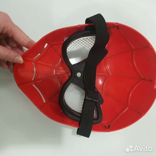 Маска человека паука