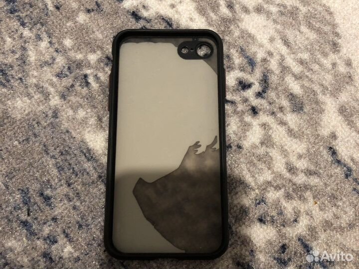 Чехол на iPhone 7