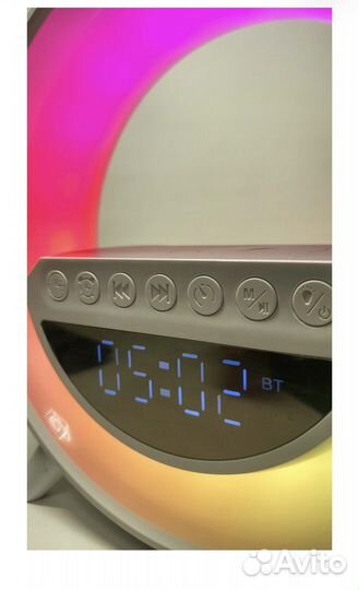 Светильник/ Ночник с беспроводной зарядкой