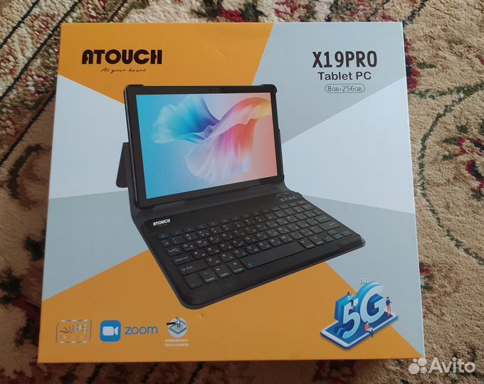 Планшет с клавиатурой новый