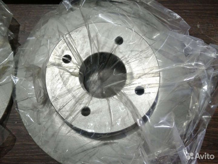 Тормозные диски заднии Nissan primera