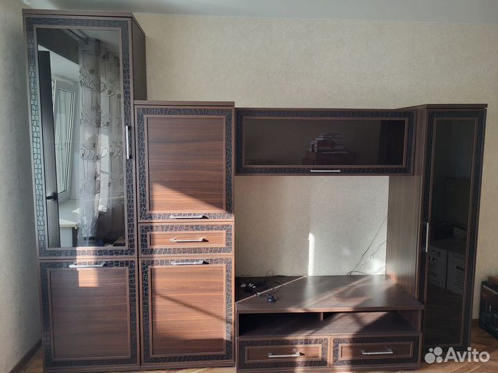 Стенка в гостиную 