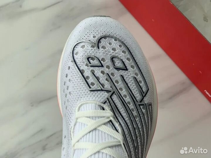 Кроссовки new balance elite v3