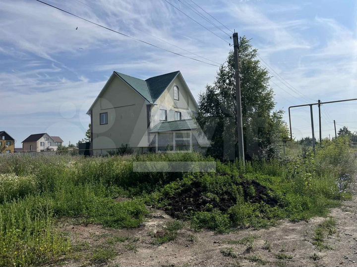 Коттедж 256 м² на участке 15 сот.