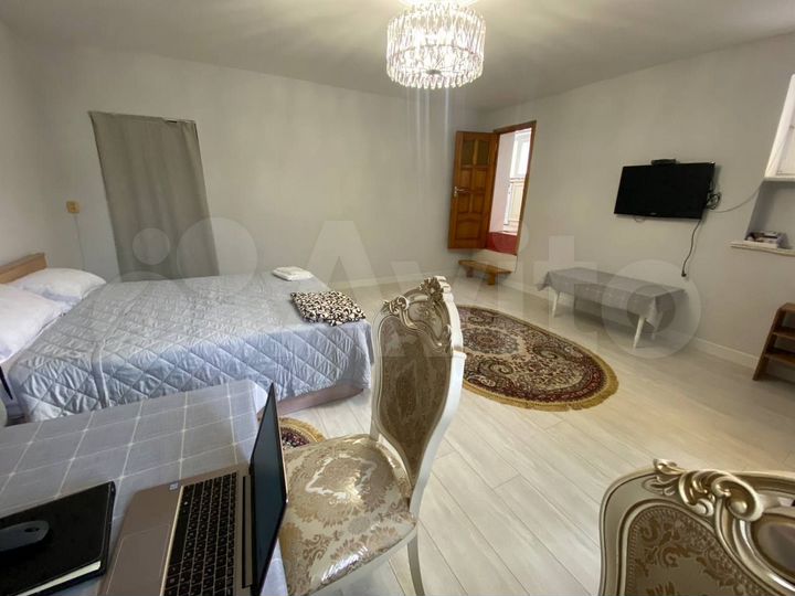 2-к. квартира, 50 м², 1/4 эт.