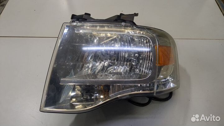 Фара (передняя) Ford Expedition, 2008