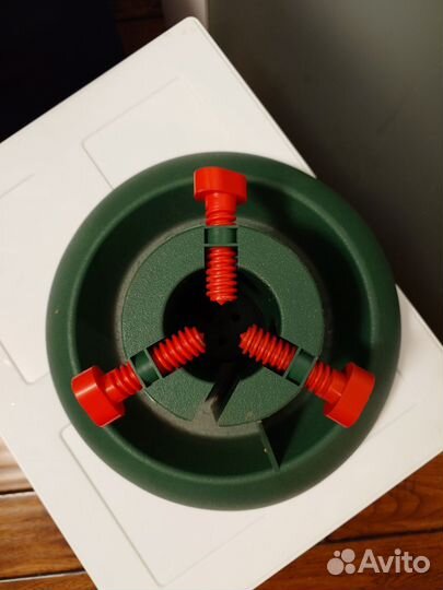 Подставка пластиковая для елки