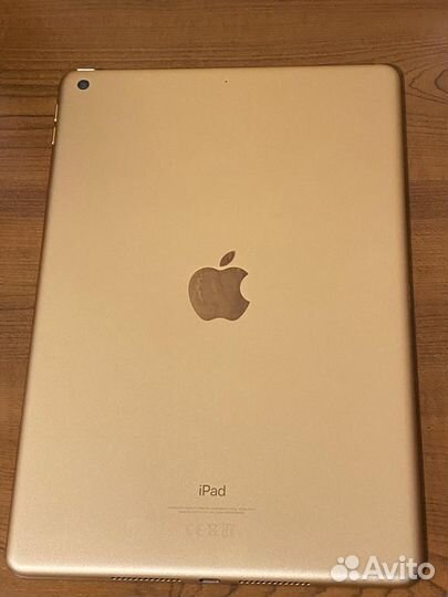 Apple iPad 7(2019) 32GB Wi-Fi Gold + Pencil 1Gen