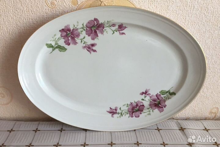 Посуда из столового сервиза