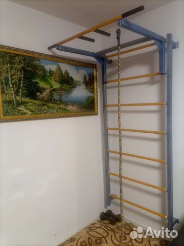 Шведская стенка с передвижным турником