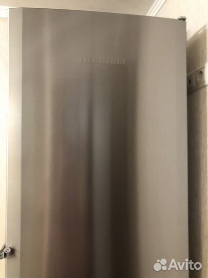Холодильник liebherr