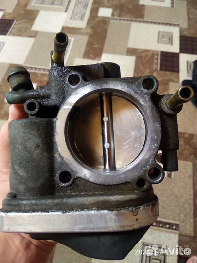 Дроссельная заслонка Опель Зафира Б 2008г. Z18XER